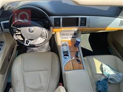 جاگوار XF